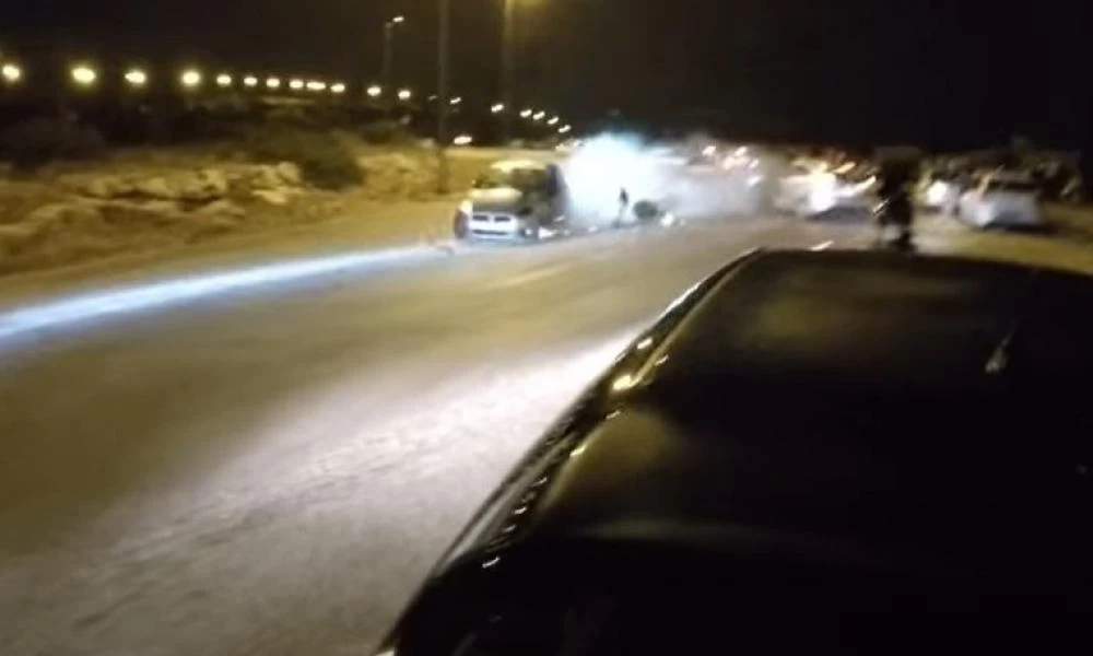 Βουλιαγμένη: Σοκαριστικό βίντεο από τροχαίο που κόβει την ανάσα